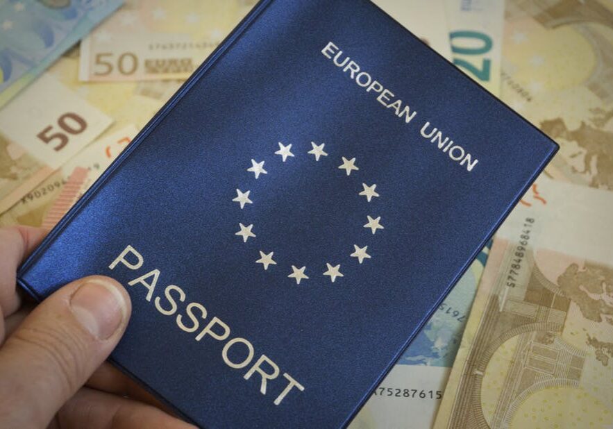 EU_passport_Eogan-Roberts_Shutterstock
